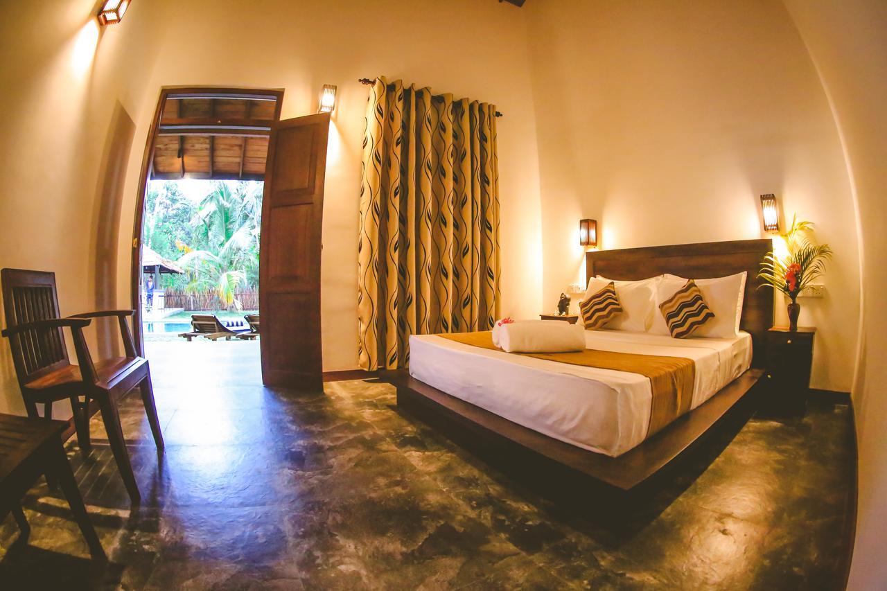 Villa Hiriketiya ดิคเวลลา ภายนอก รูปภาพ