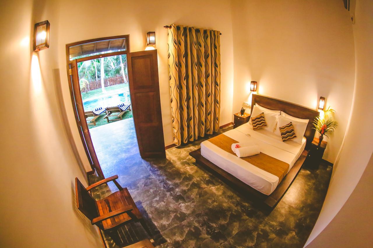 Villa Hiriketiya ดิคเวลลา ภายนอก รูปภาพ