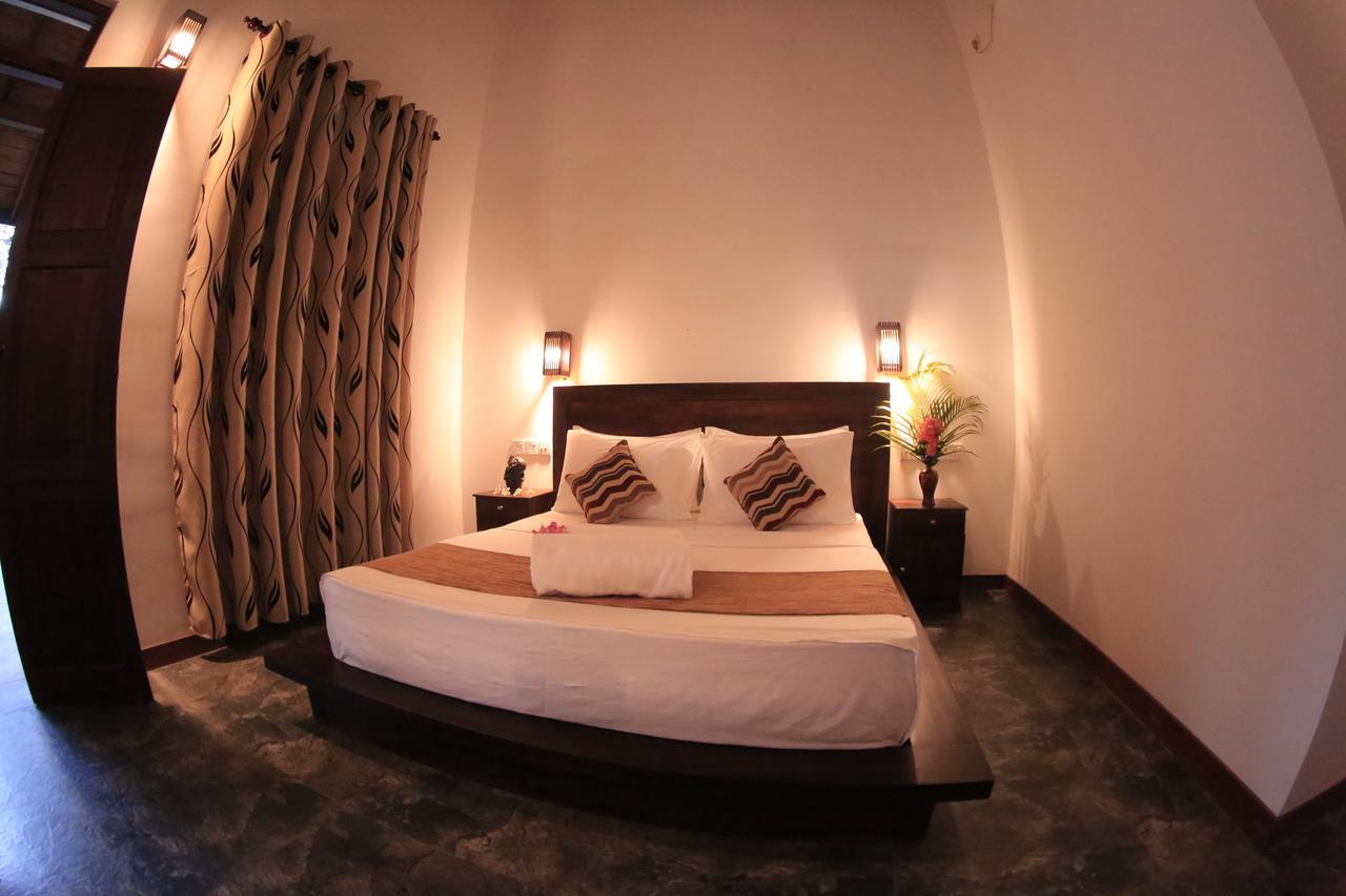 Villa Hiriketiya ดิคเวลลา ภายนอก รูปภาพ